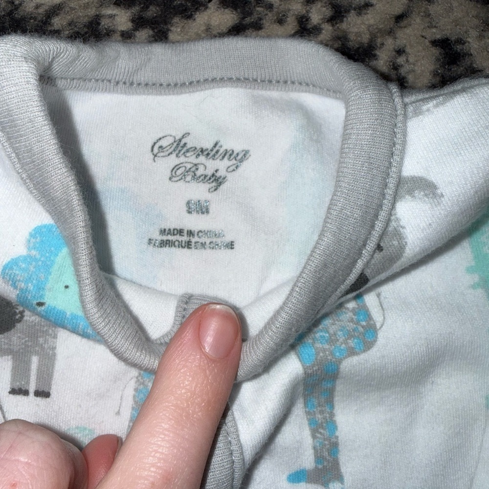 FREE WHEN BUNDELED Cozy Kids One Piece Pajama - Gray and Blue - Picture 3 of 3